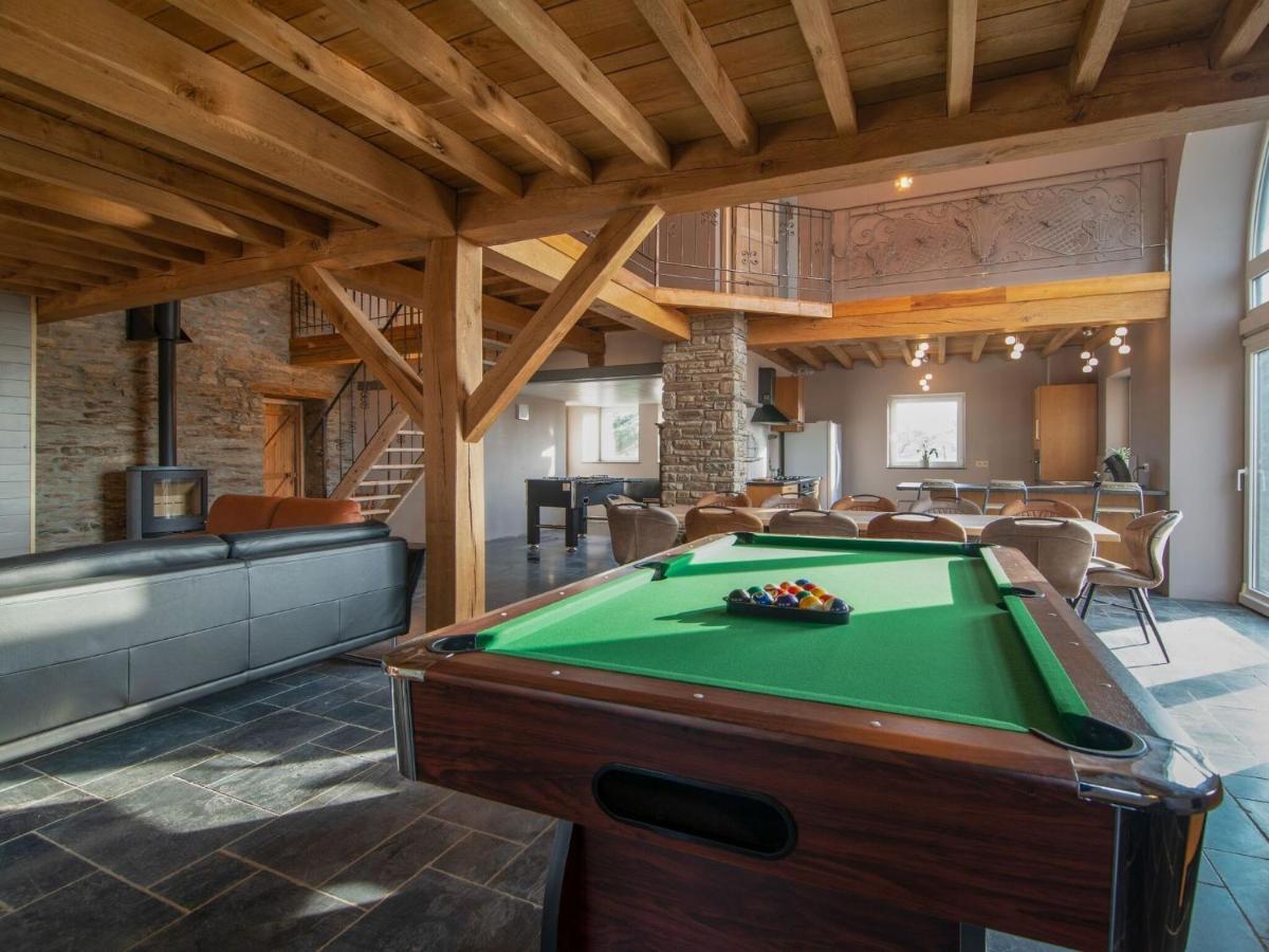 Very Spacious House With Sauna And Countryside Views Holiday home