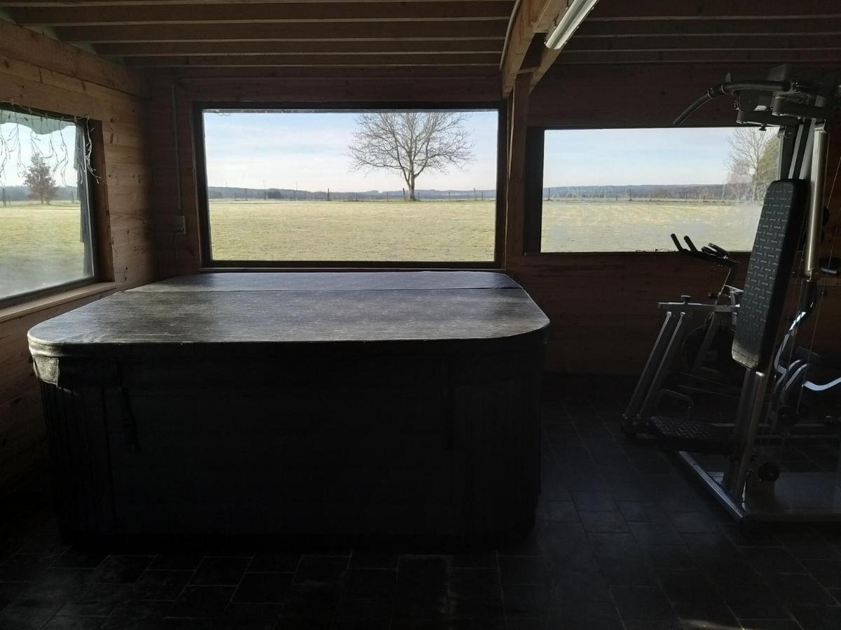 Hébergement de vacances Very Spacious House With Sauna And Countryside Views Gouvy