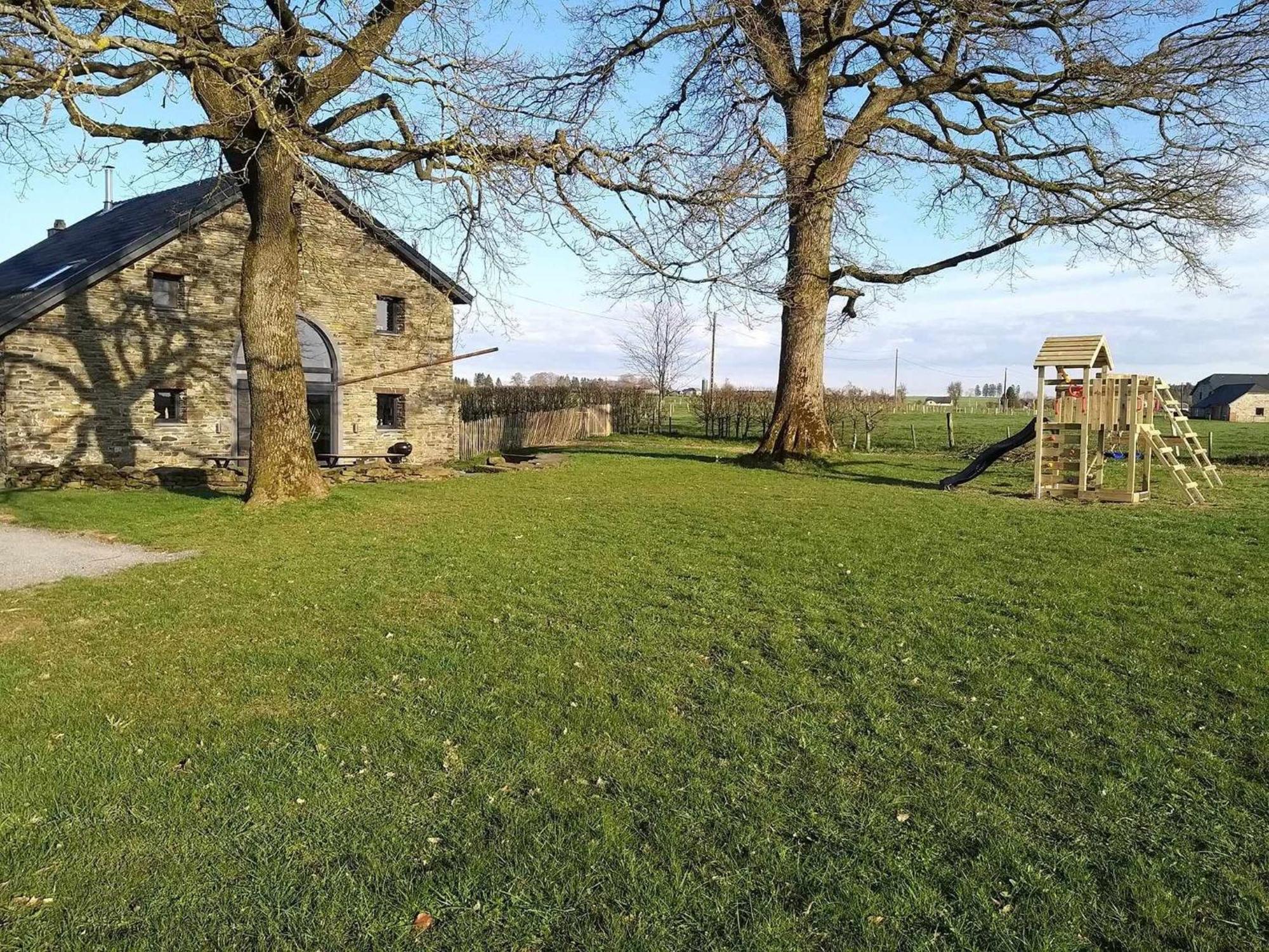 Very Spacious House With Sauna And Countryside Views Gouvy